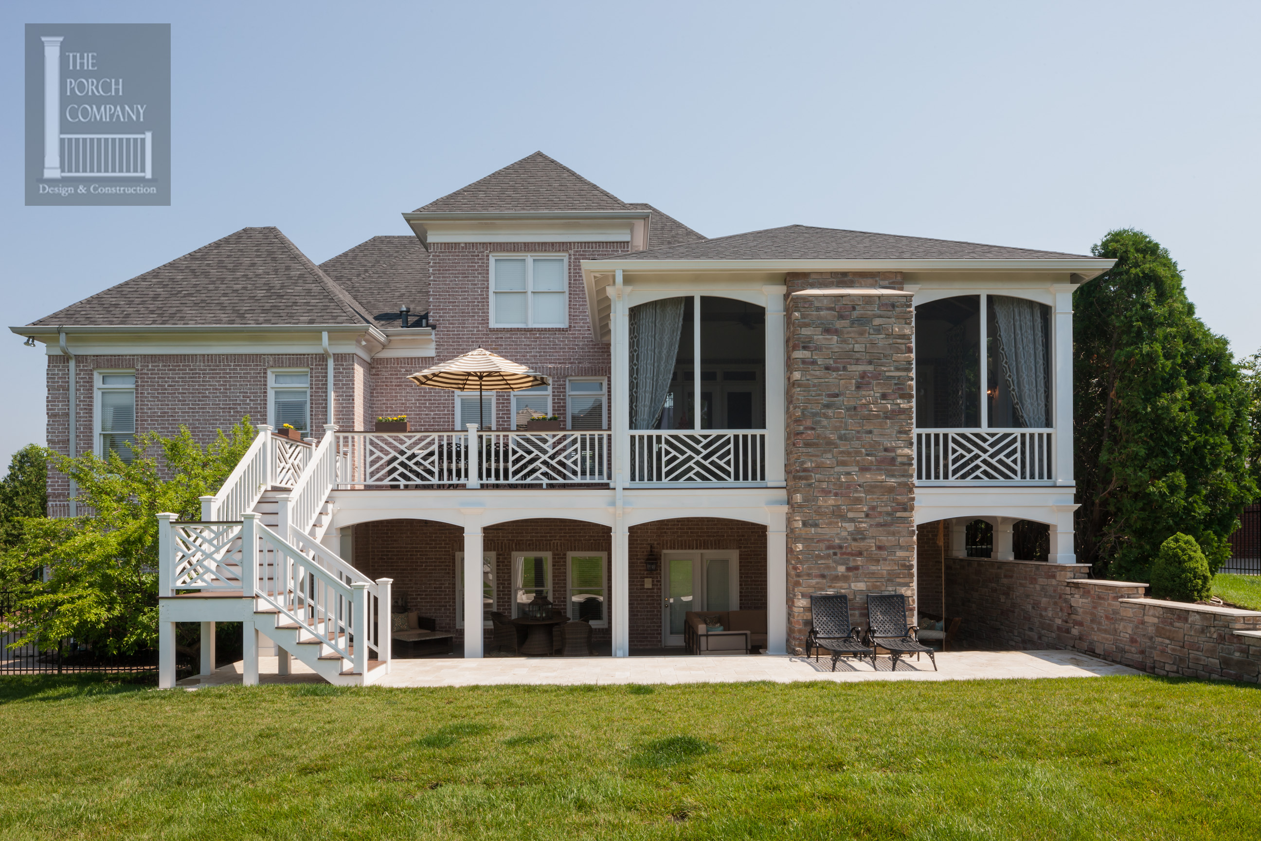 The open front porch below has a combination roof. The primary roof is 