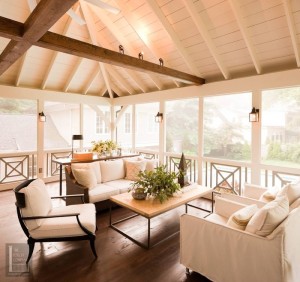 Screened porch with dark and light tones