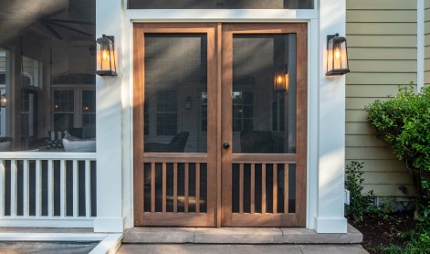porch-screened-double-doors-sapele-picket-wood-spindle-stained-porchco-bra-19
